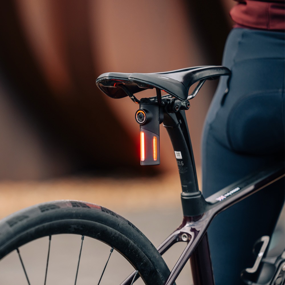 Luz ciclismo con cámara integrada Magicshine Seemee DV